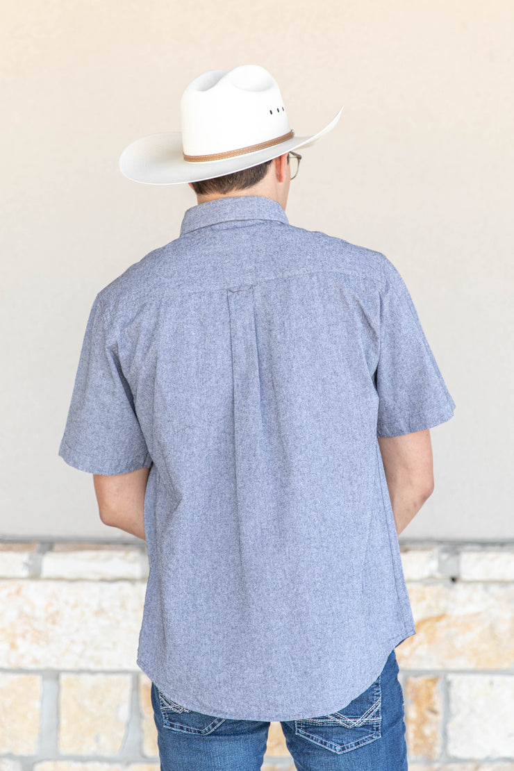 BUCK & DOE'S CHAMBRAY BUTTON UP